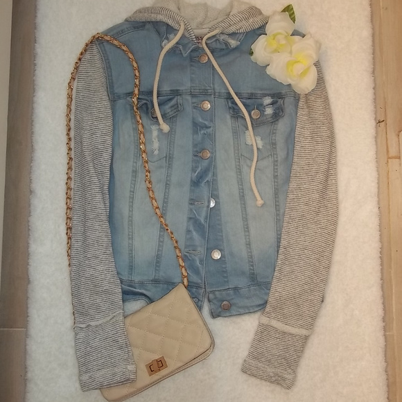 Mossimo Supply Co. Jackets & Blazers - Mossimo Hooded Jean Jacket Size Small